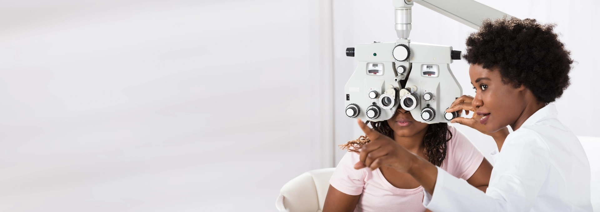 dans-quels-cas-faut-il-consulter-un-opticien-plutot-qu-un-medecin-ophtalmologue