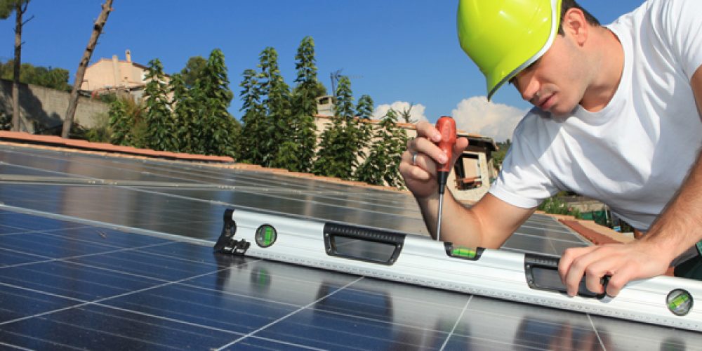 Installation solaire : avantages des Panneaux solaires photovoltaïques